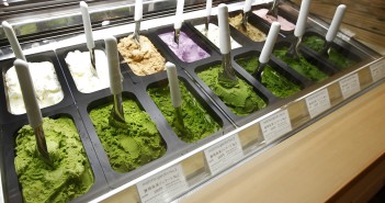 Suzukien & Nanaya Matcha Gelato Shop (article by amuzen)