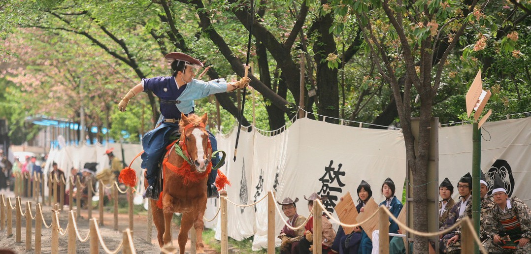 Asakusa yabusame (horseback archery) 2017 (amuzen article)