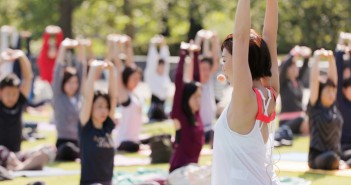 Mid-Park Yoga 2020 at Tokyo Midtown (Roppongi)